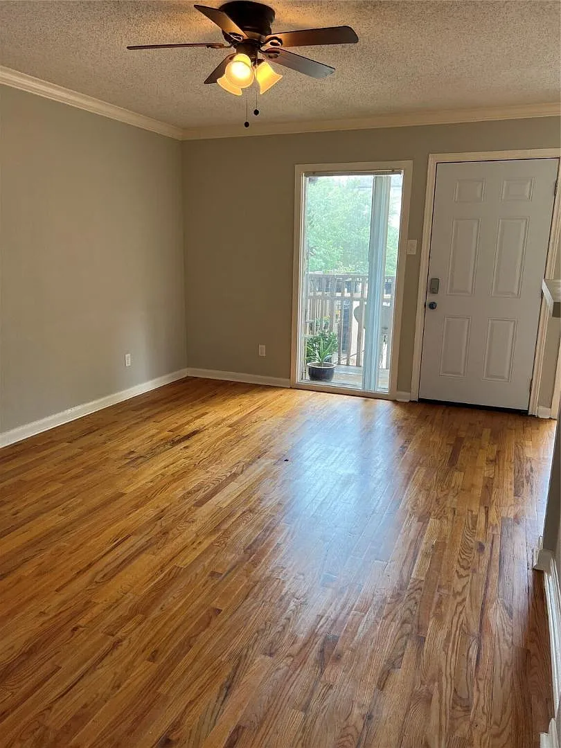 4036 Bellefontaine - Unit 11 — Photo 1