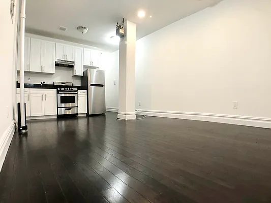 Rented by MOTION New York | media 11