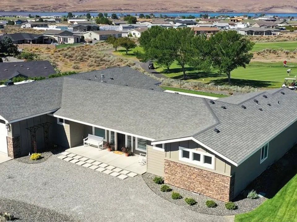 Desert Aire Dr SW