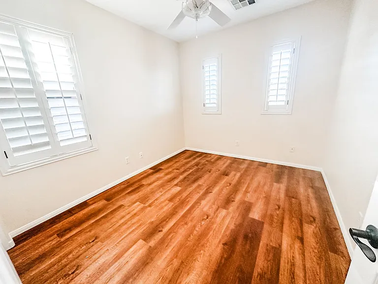11245 Newbury Hills Ave — Photo 28