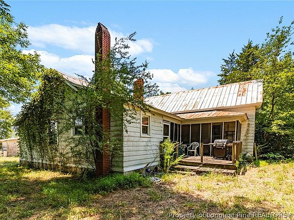 2nd image of 229 Fawn Ln