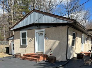 207 Crescent Rd, Manchester, NH 03103