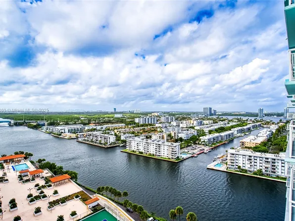 301 174th St APT 2208, Sunny Isles Beach, FL 33160