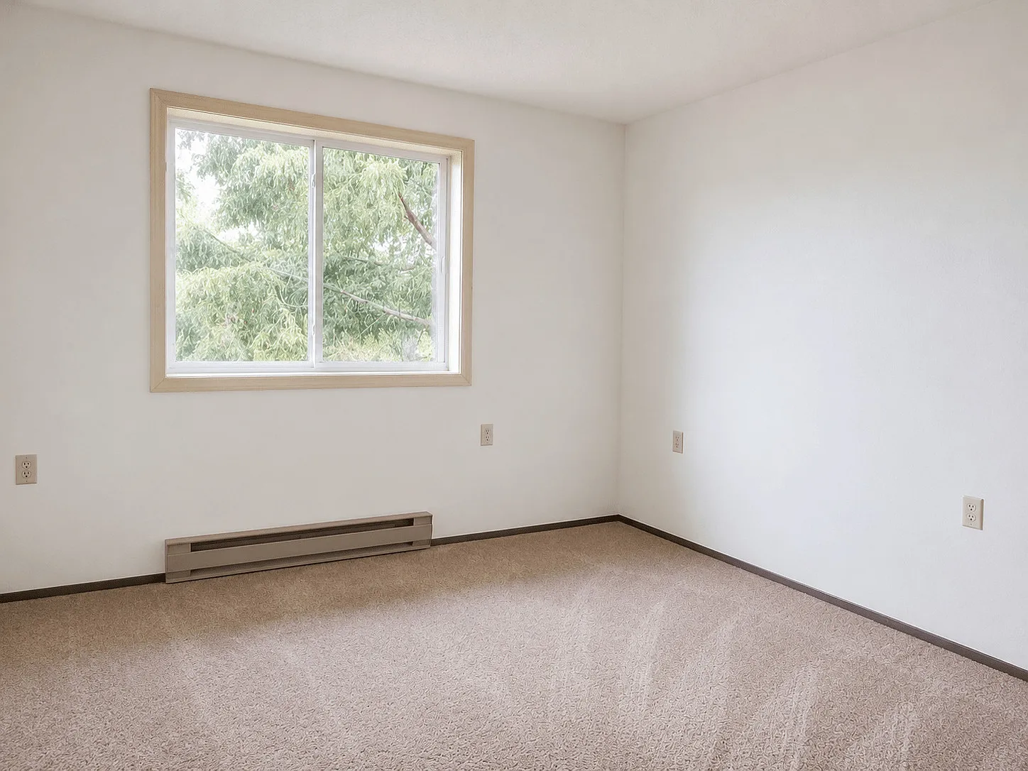 Northland Apartments — Photo 4