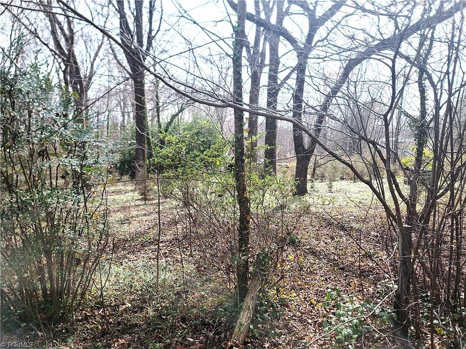 2nd image of 8913 Kiger Rd