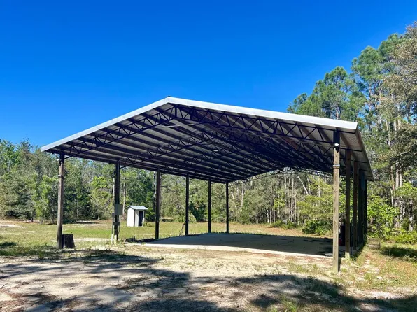 890 N Whitetail Dr, Perry, FL 32348