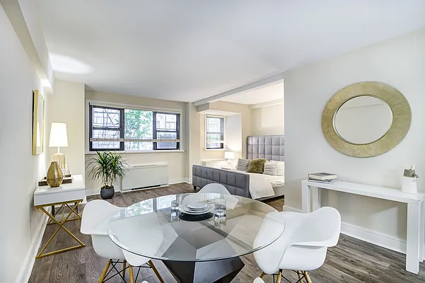 Rented by Greystar | media 2