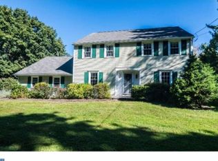 35 Sandy Knoll Dr, Doylestown, PA 18901