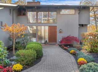 39 Woodland Rd, Mendham Twp., NJ 07945