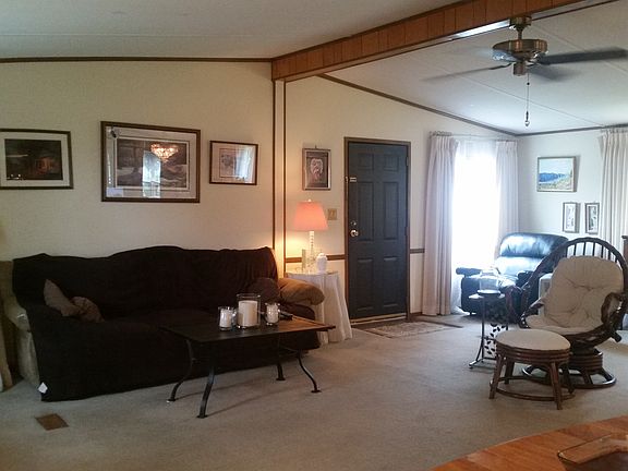 4th image of 275 Winter Green Ct