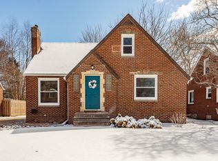 4219 W 215th St, Fairview Park, OH