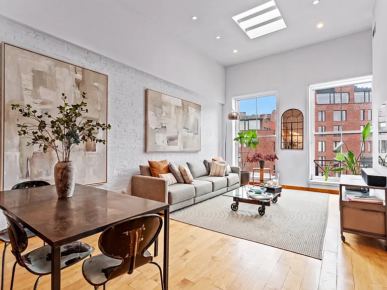 277 Church St #4 — Photo 1