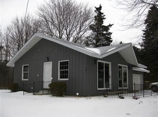 2789 66th St, Fennville, MI 49408
