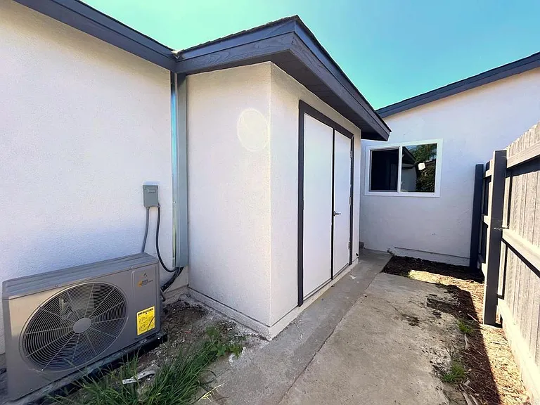 803 N Citrus Ave — Photo 14