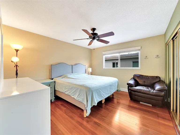 2701 Middle River Dr #11 — Photo 11