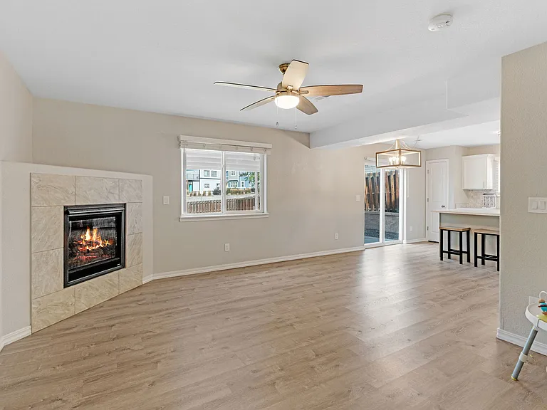 2350 Spring Blossom Dr — Photo 3