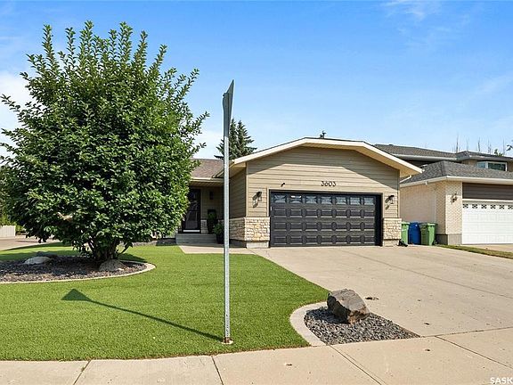 2nd image of 3603 Selinger CRESCENT
