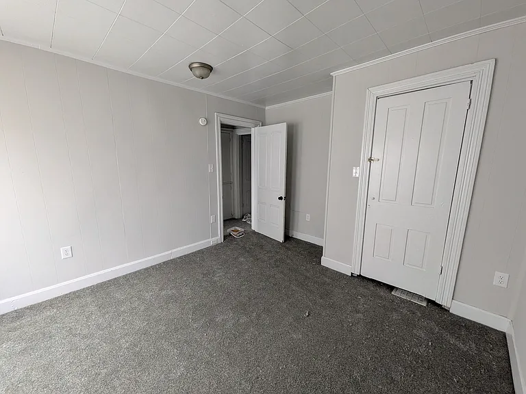 425 N Hanover St #2 — Photo 10