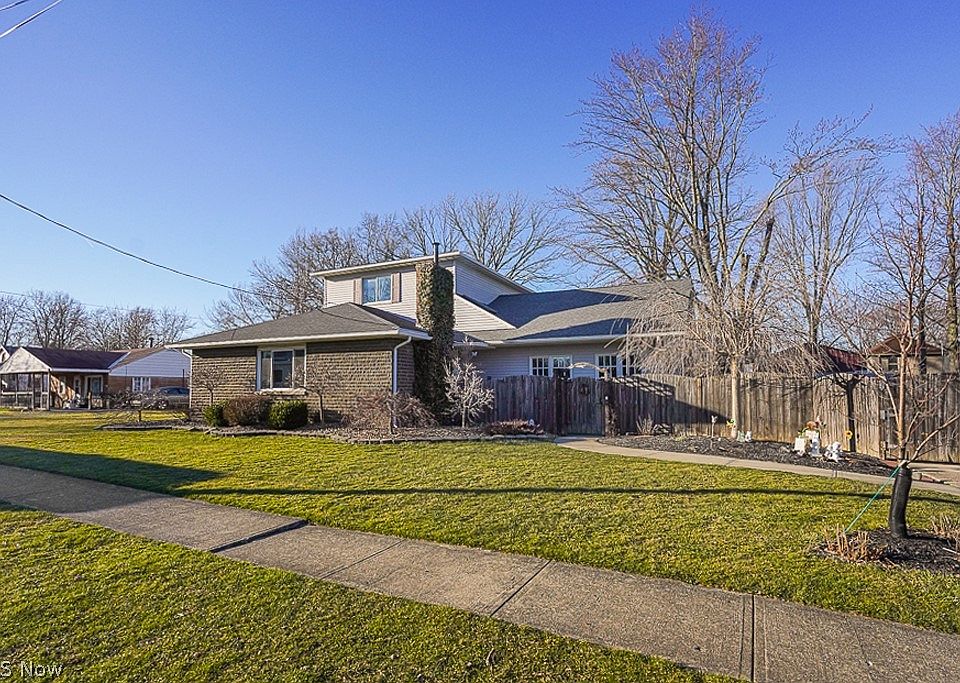 1st image of 154 Morgan Ave