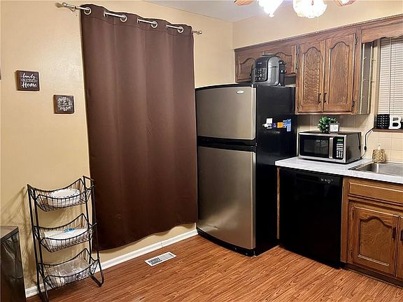 4th image of 7803 N Camden Ave