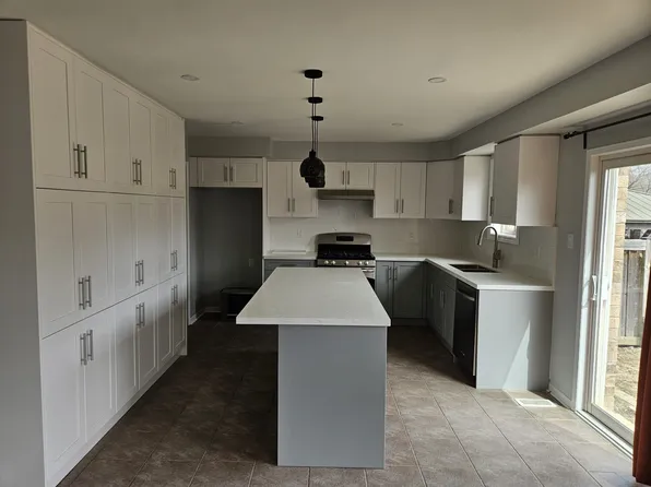 3 Kaufman Dr, Hamilton, ON