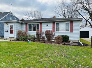 223 Darlington Dr, Buffalo, NY 14223