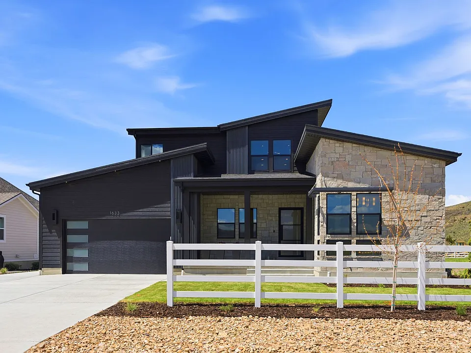1633 Rocky Mountain Way