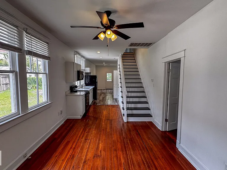 2839 Palmer Ave — Photo 2