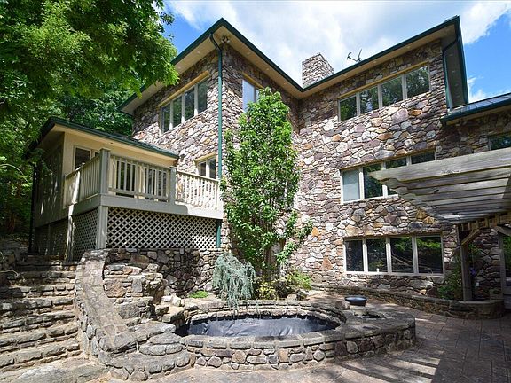 3rd image of 8230 Winterwood Trl