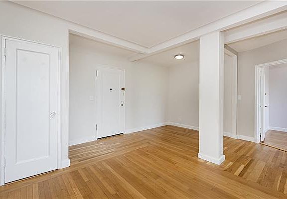 4th image of 420-424 Central Park W #6H