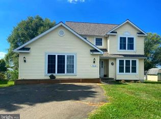 7016 Helm Dr, Remington, VA 22734