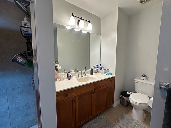 2nd image of 315 Coles St #1