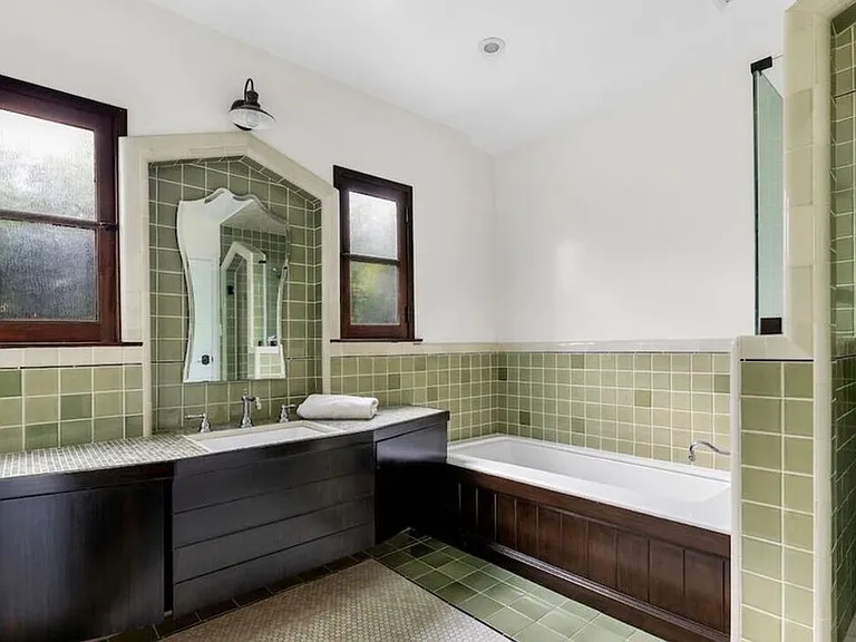 1018 S Stanley Ave — Photo 22