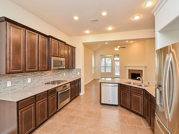 4th image of 29114 Bentford Manor Ct