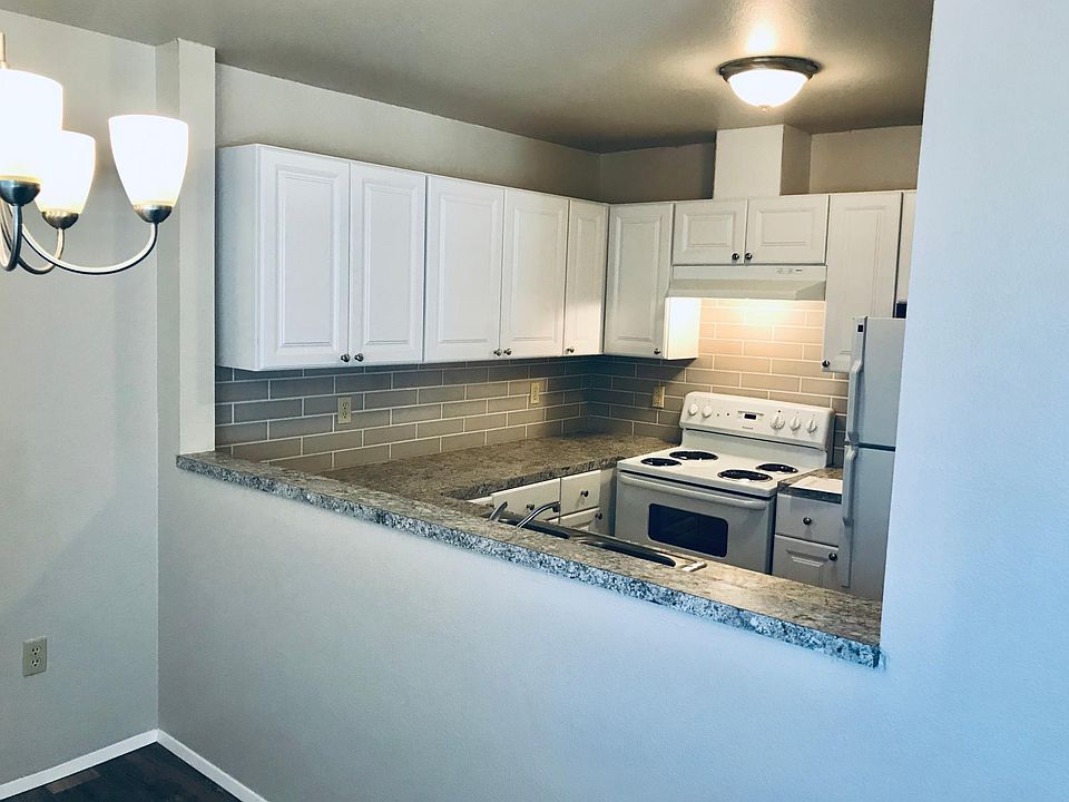 1st image of 2455 Borst Ave APT B1