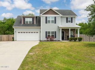 52 E Tumbling Waters Rd, Rocky Point, NC 28457