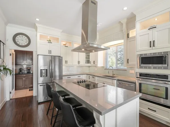 12502 58a Ave, Surrey, BC V3X 0E8