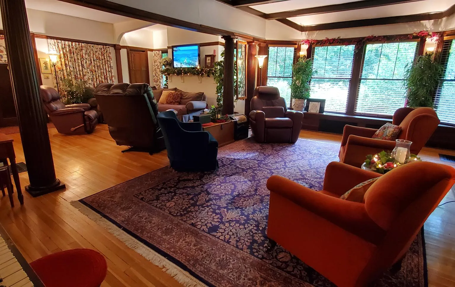 3 bed, 2700 sqft, $3,550 — Photo 3