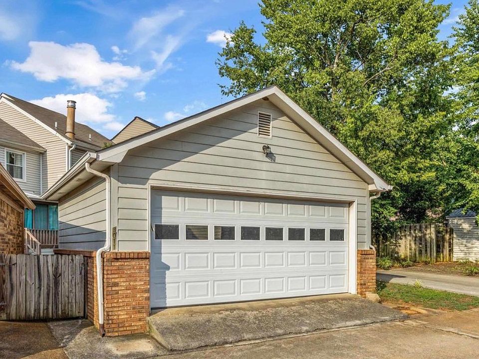2nd image of 3011 Dupree Cir SW