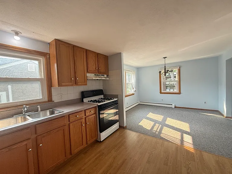 27-29 Normandy Ave #1 — Photo 2