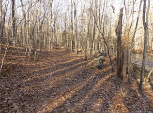 20 Pond Brook Rd, Newtown, CT 06470