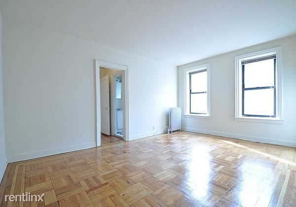 2nd image of 3451 Giles Pl
