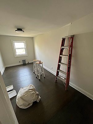 4th image of 38 Dikeman St #3