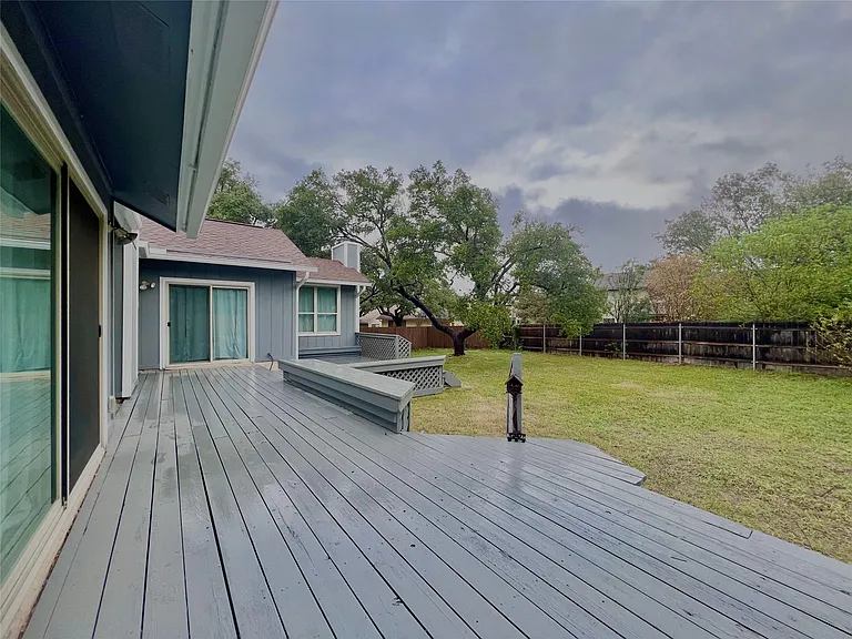 11917 Meadowfire Dr — Photo 33