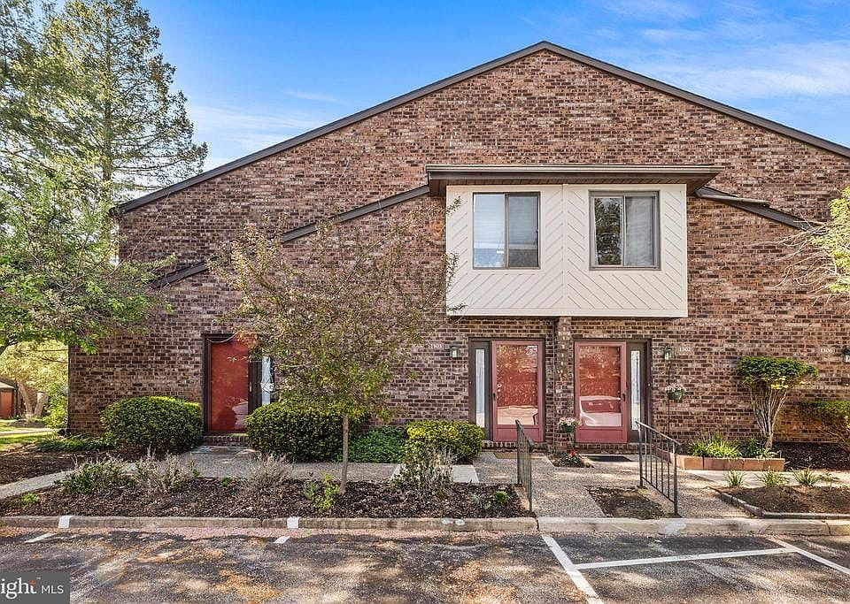 1st image of 1303 Mountainview Dr #1303