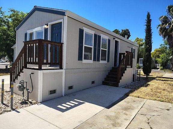 3rd image of 3440 Fulton Ave
