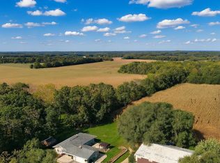 6120 Town Line Rd, Waterford, WI 53185