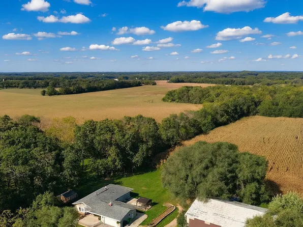 6120 Town Line ROAD, Waterford, WI 53185