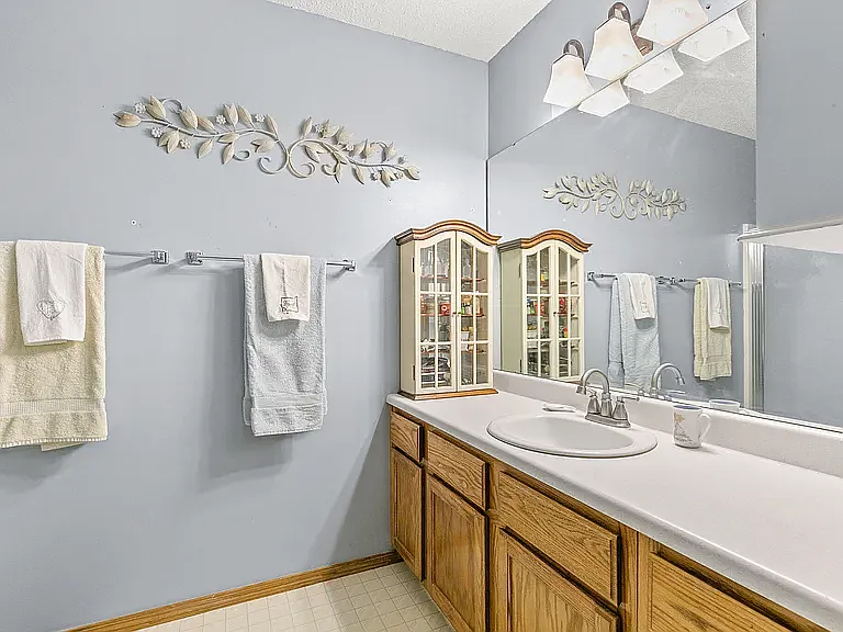 3957 W Wayland St — Photo 15