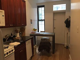 Rented by Lindemar LLC